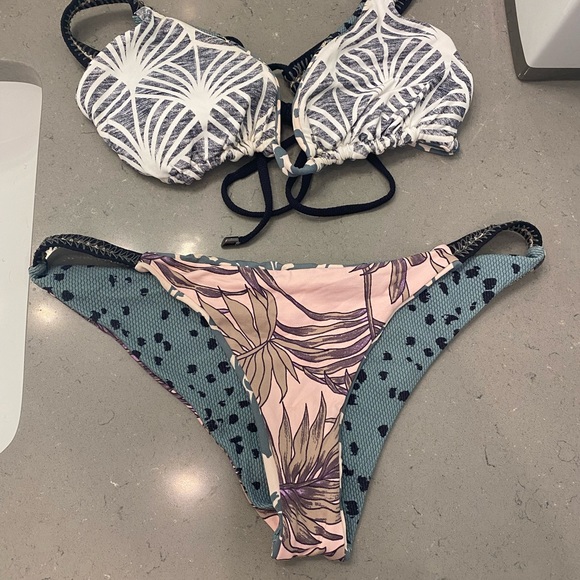 Maaji swim bottoms D - Picture 3 of 3